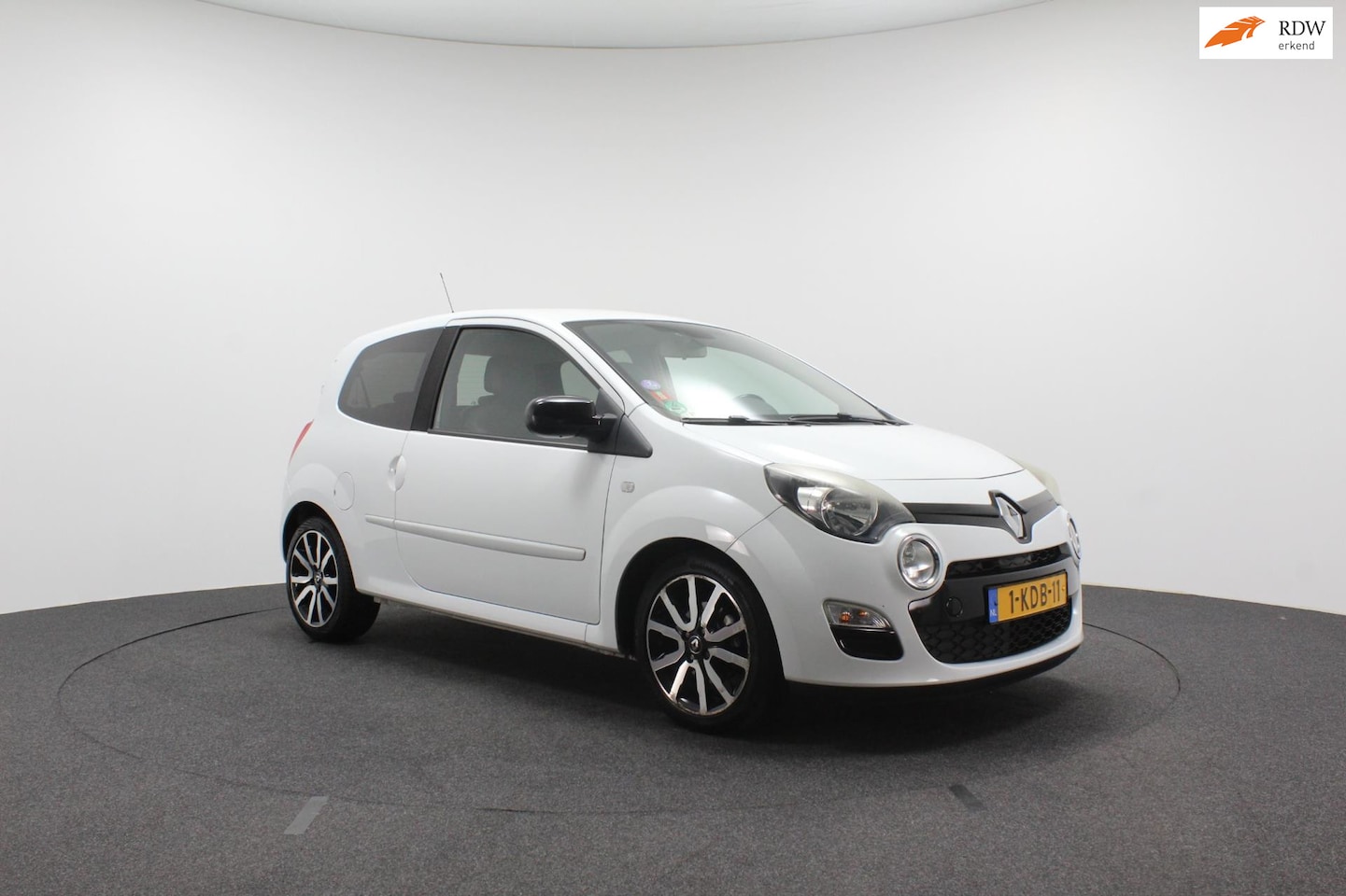Renault Twingo - 1.2 16V Dynamique | Sportief | Goed onderhouden | Climate control | - AutoWereld.nl
