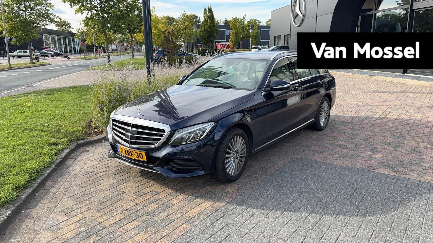 Mercedes-Benz C-klasse Estate - 180 Prestige | WORDT EVRWACHT | NAVIGATIE | HEAD-UP DISPLAY | DODEHOEK DETECTIE | ADAPTIVE - AutoWereld.nl