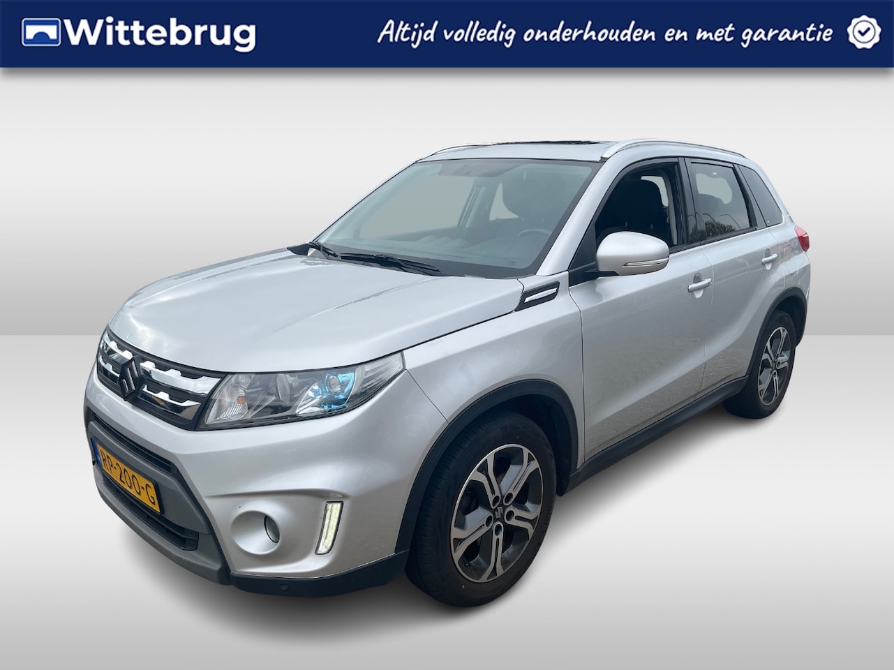 Suzuki Vitara - 1.6 High Executive / Panorama dak / Alcantara / Navigatie / Cruise Control - AutoWereld.nl