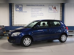 Skoda Fabia - 1.2-12V Ambition INRUILKOOPJE/ AIRCO/ NAP