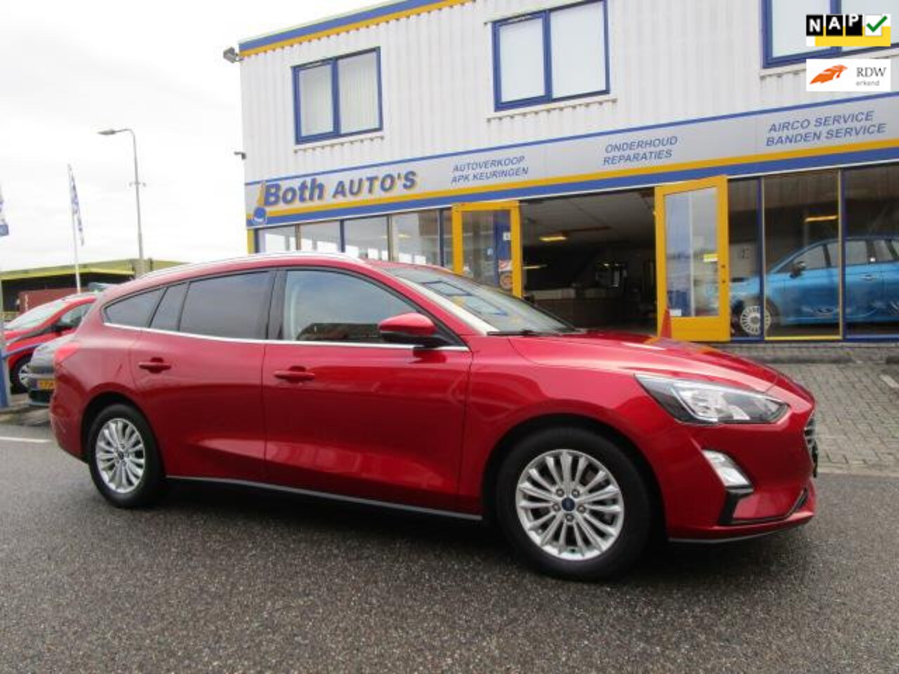 Ford Focus Wagon - 1.0 EcoBoost Hybrid Titanium X Business trekhaak! - AutoWereld.nl