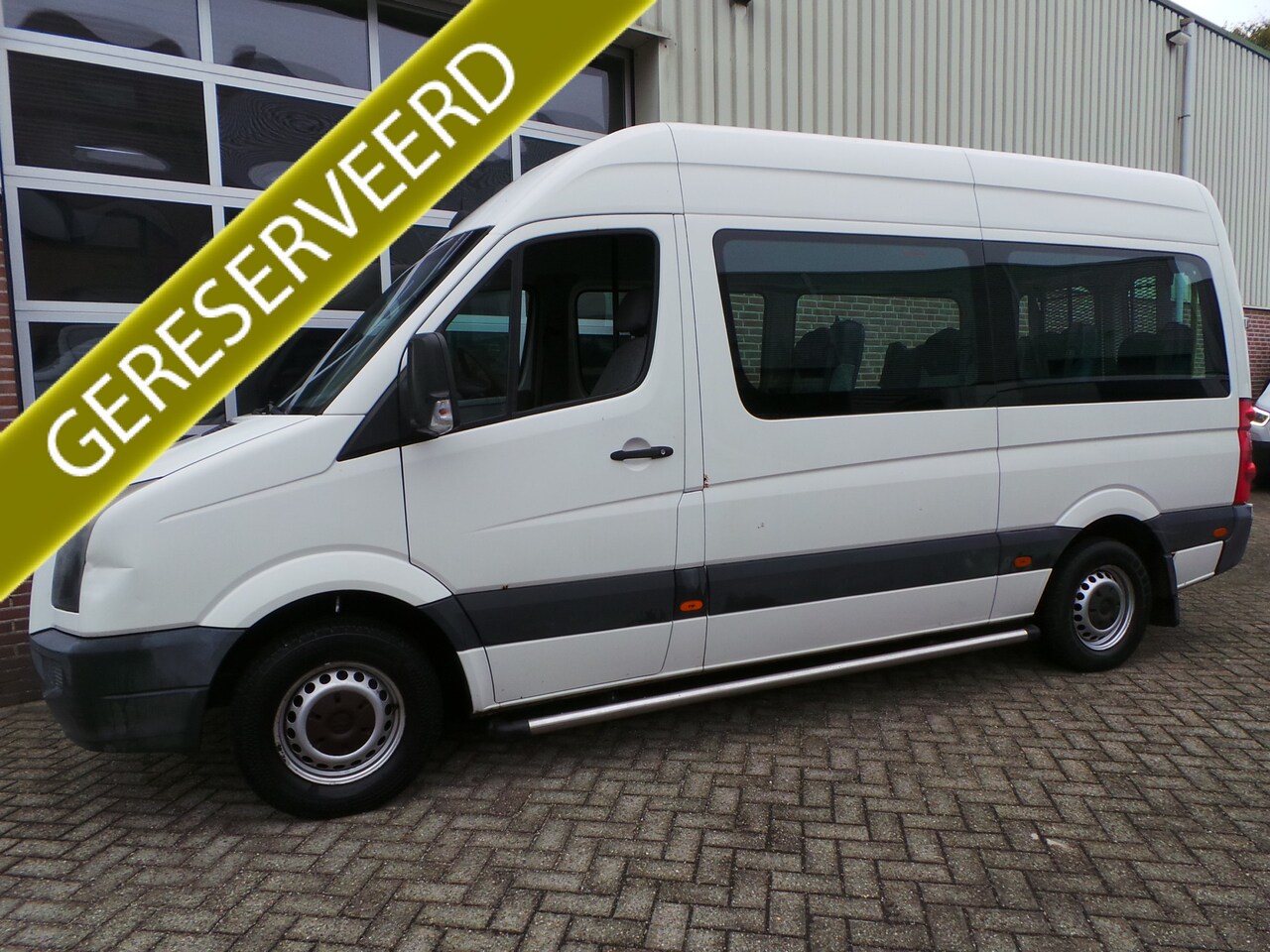 Volkswagen Crafter - 32 2.5 TDI L2H2 9 persoons met Lift airco 6950 MARGE - AutoWereld.nl