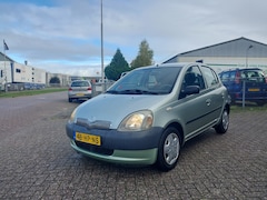 Toyota Yaris - 1.3-16V VVT-i Sol BEKIJK FOTO'S