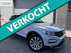 Volkswagen T-Roc - 1.0 TSI Style [Virtual|Carplay|ACC|Lane assist|Trekhaak]