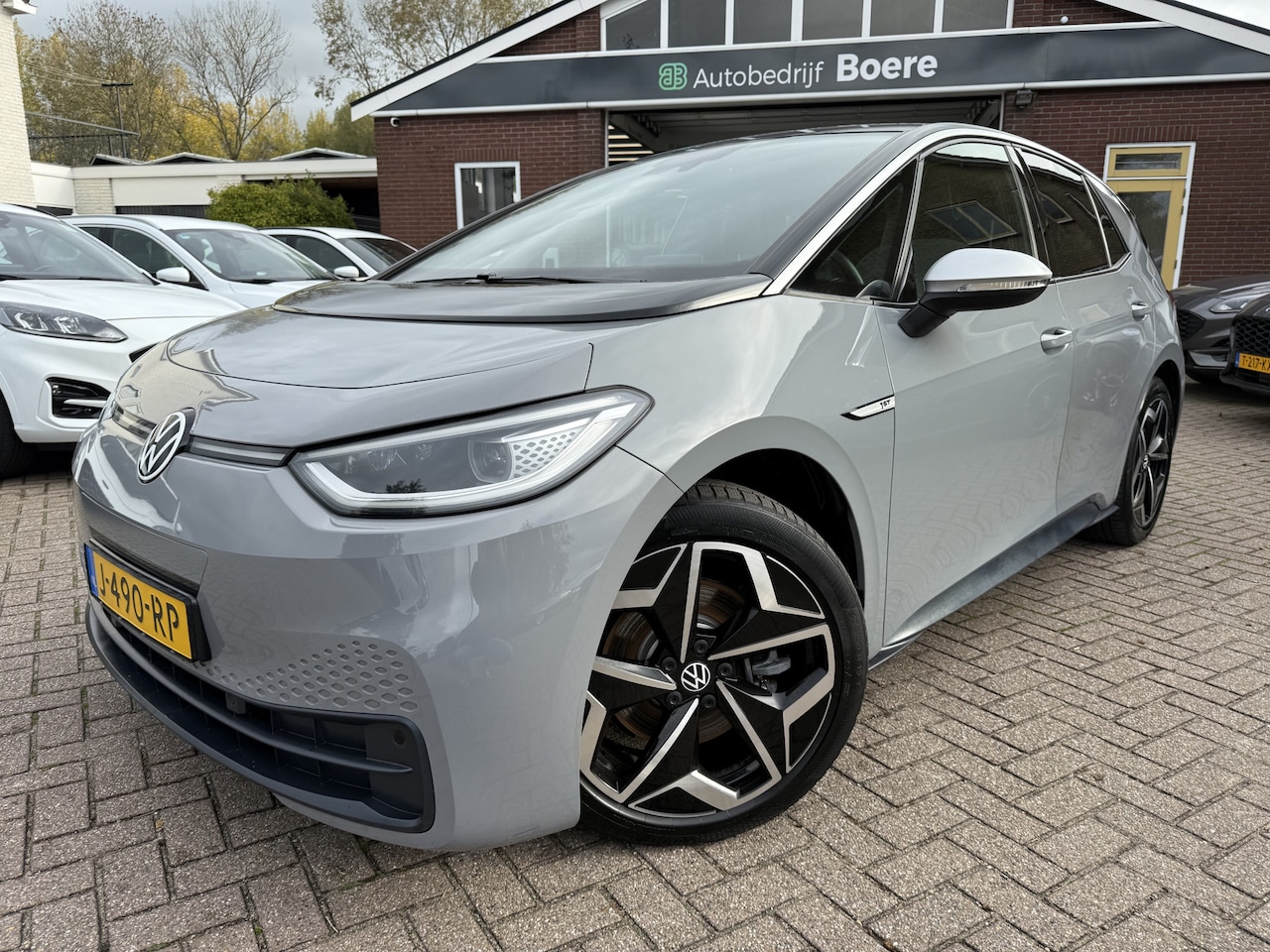 Volkswagen ID.3 - First Plus 58 kWh Camera, Trekhaak, 19''Lmv, Matrix Led - AutoWereld.nl