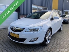 Opel Astra Sports Tourer - 1.4 Cosmo TREKHAAK