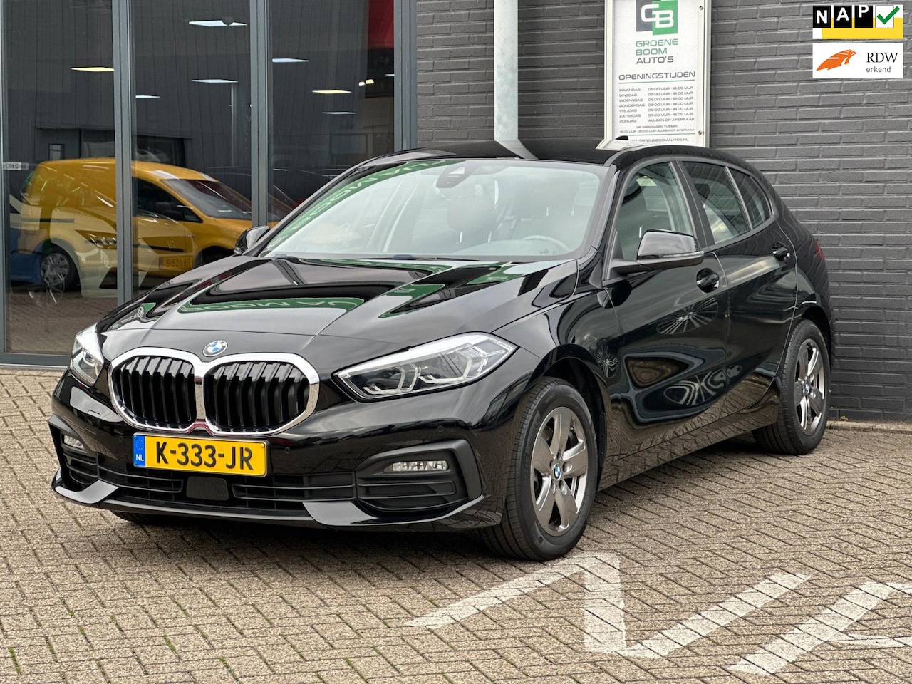 BMW 1-serie - 118i Executive Edition/NAVI/CARPLAY/LED/NL AUTO NAP!! - AutoWereld.nl