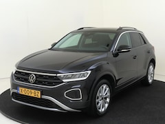 Volkswagen T-Roc - 1.5 TSI Life Business | Parkeerassistent | Achteruitrijcamera | Digital cockpit pro | Stoe