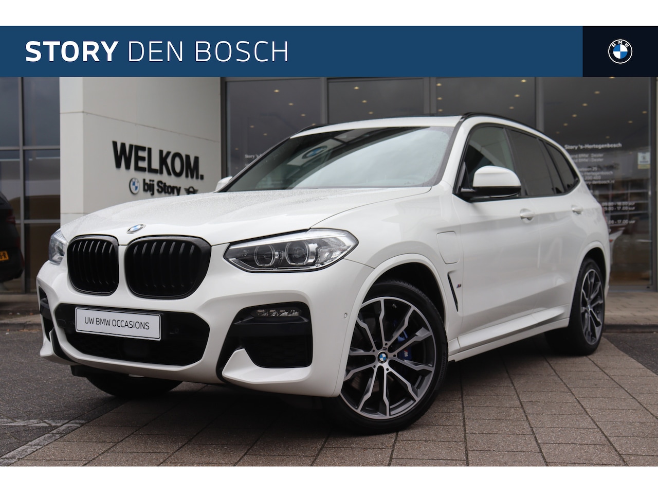 BMW X3 - xDrive30e High Executive M Sport Automaat / Panoramadak / Trekhaak / Sportstoelen / Achter - AutoWereld.nl