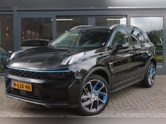 Lynk & Co 01 - 1.5 | Pano-dak | Carplay | N.A.P.| Stoelverwarming | Achteruitrijcamera | Keyless | Adapti