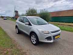 Ford Kuga - 1.5 Trend. 1e EIGENAAR SYNC, CLIMATE, CRUISE, VOORRUIT VERW, STOEL VERW