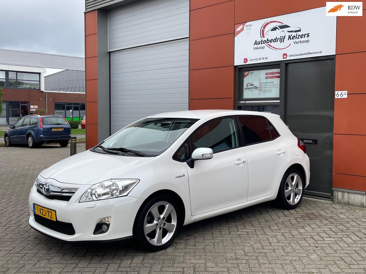 Toyota Auris - 1.8 Full Hybrid Executive APK CRUISE NAVI CAMERA KEYLES - AutoWereld.nl