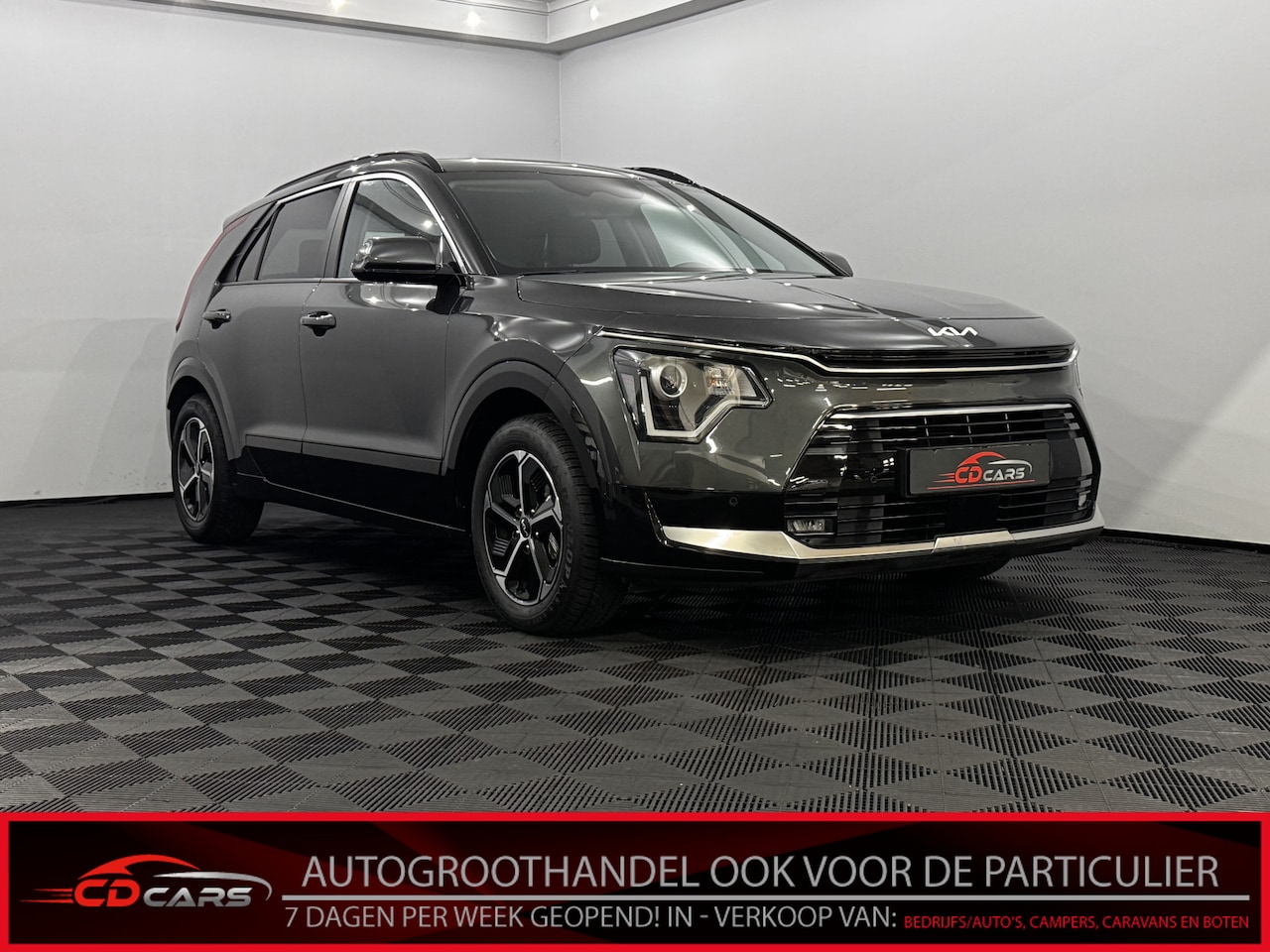 Kia Niro - 1.6 GDi Hybrid ComfortLine Leder, Camera, Navi, Elektrische achterklep, Rijstrook correcti - AutoWereld.nl