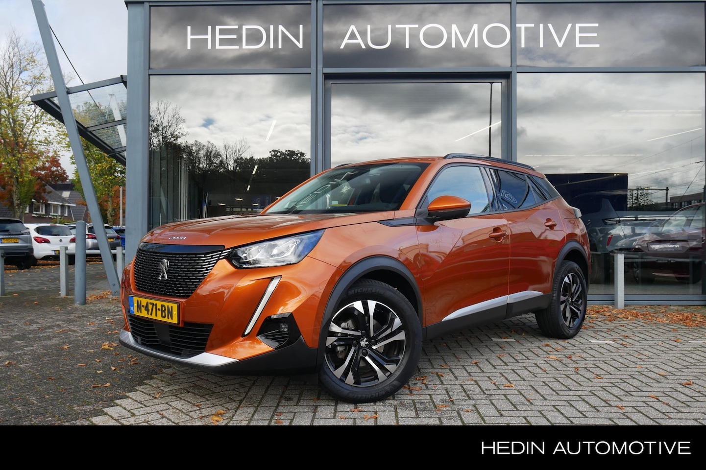 Peugeot 2008 - 1.2 Allure | Navigatie | Camera | LM Wielen | Climate control | - AutoWereld.nl