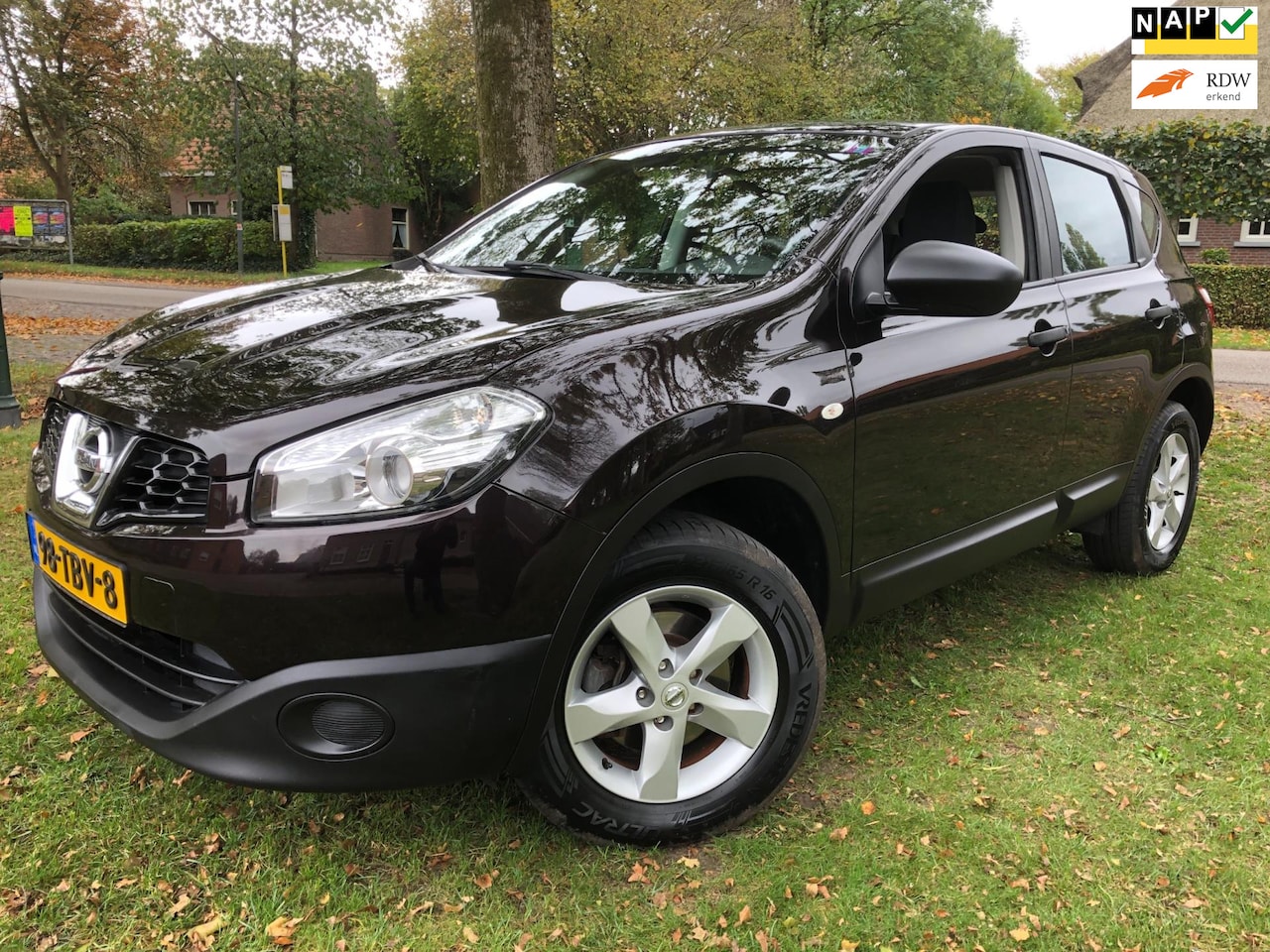 Nissan Qashqai - 1.6 Visia AIRCO / TREKHAAK / ORG NL !! - AutoWereld.nl