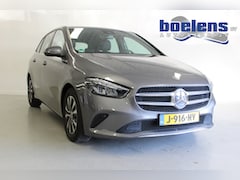 Mercedes-Benz B-klasse - 180d Business Solution | CARPLAY | LED-KOPL | CAMERA | 16'LMV | NAVIGATIE | TREKHAAK | PDC
