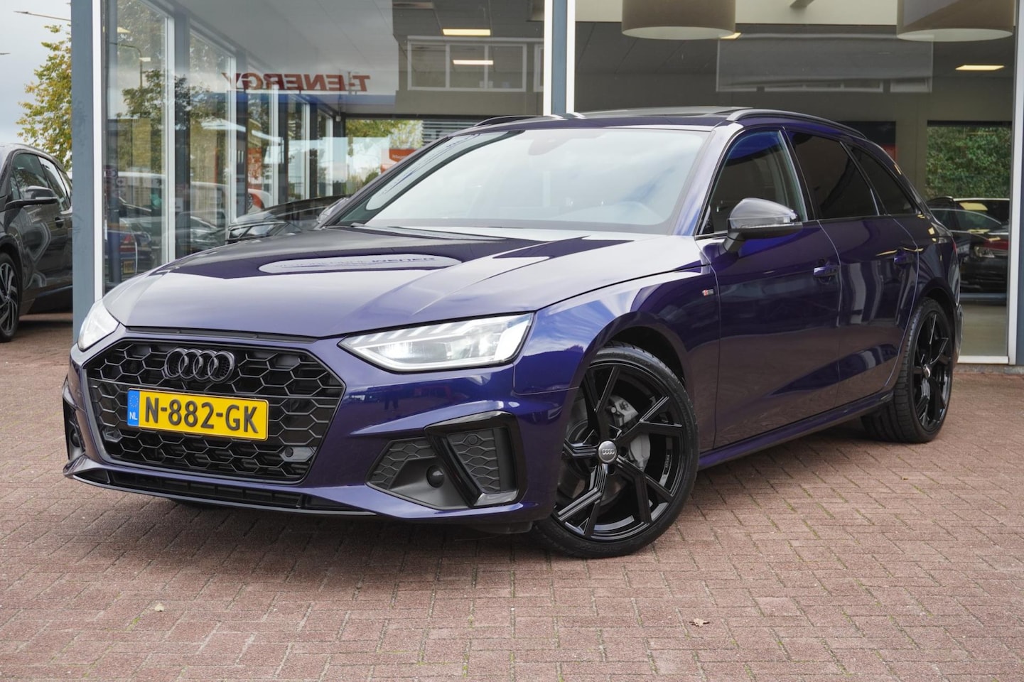 Audi A4 Avant - 40 TFSI S edition Competition | Automaat| Navigatie | Carplay | 19inch | Vol opties | 79.0 - AutoWereld.nl