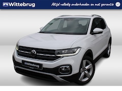 Volkswagen T-Cross - 1.0 TSI 110pk Style DSG Automaat / Navigatie by APP / LM 17 inch / Parkeersensoren / Dig c