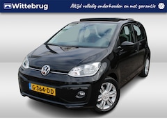 Volkswagen Up! - 1.0 BMT 60pk high up / Panorama dak / Clima / Cruise control / Parkeersensoren a / LM 15''