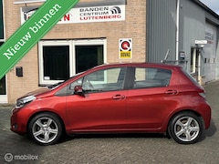 Toyota Yaris - 1.3 VVT-i Dynamic / Garantie