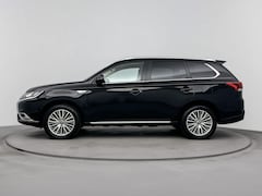 Mitsubishi Outlander - 2.4 PHEV Intense+ 135PK | Automaat | Trekhaak | Half-Lederen Bekleding | Stoel- en Stuurve