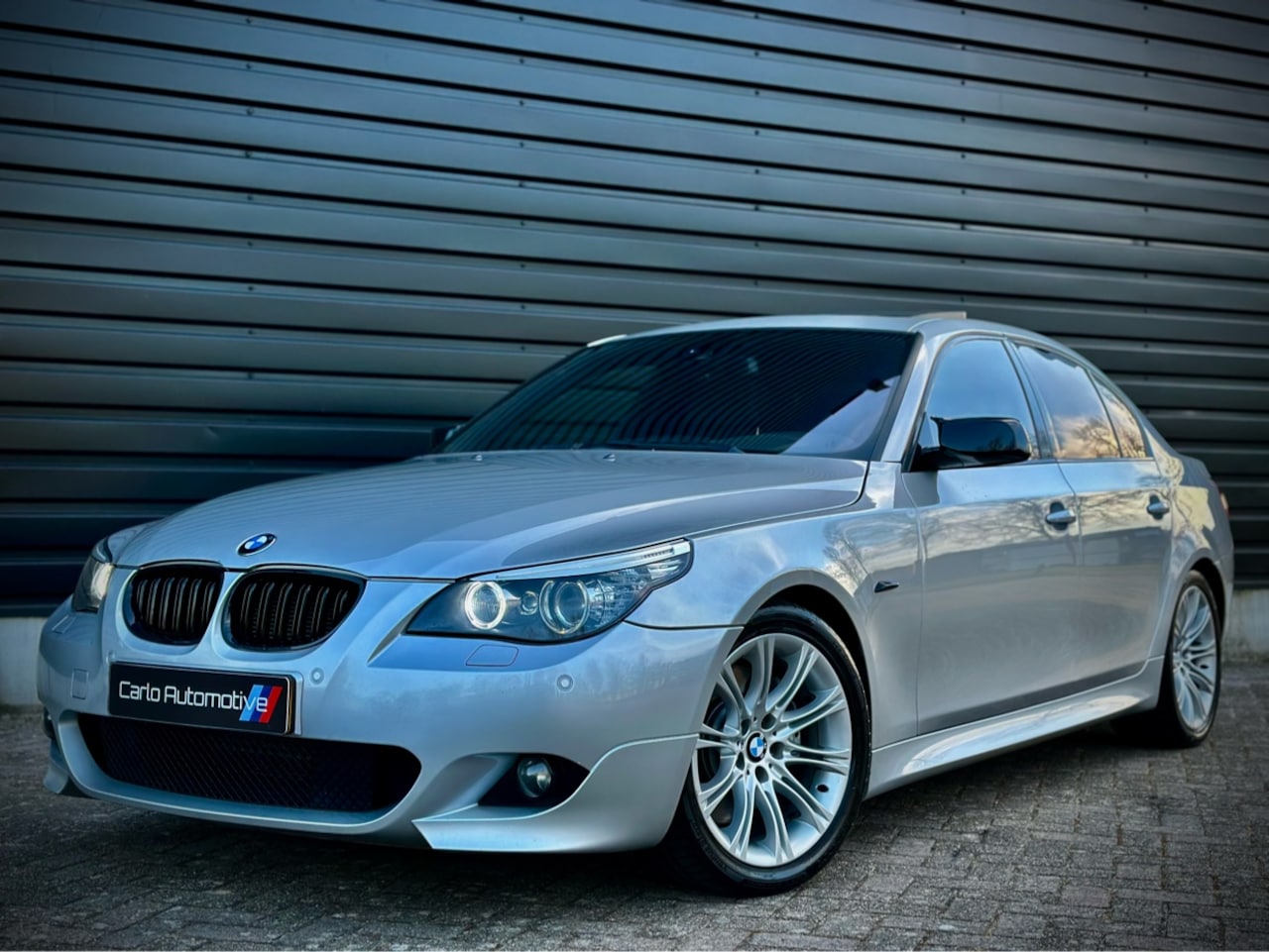 BMW 5-serie - 530i M-SPORT HEADUP|DAK|SOFTCLOSE|MASSAGE - AutoWereld.nl
