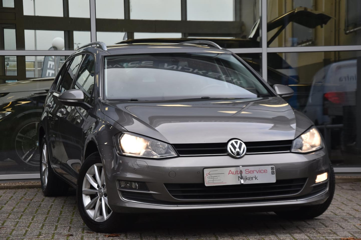 Volkswagen Golf Variant - 1.2 TSI Business Edition Connected R Aut. Pdc 1ste Eigenaar - AutoWereld.nl