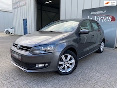 Volkswagen Polo - 1.2 TSI Comfortline 5-Drs. / Airco / LMV / Apple Carplay / Camera