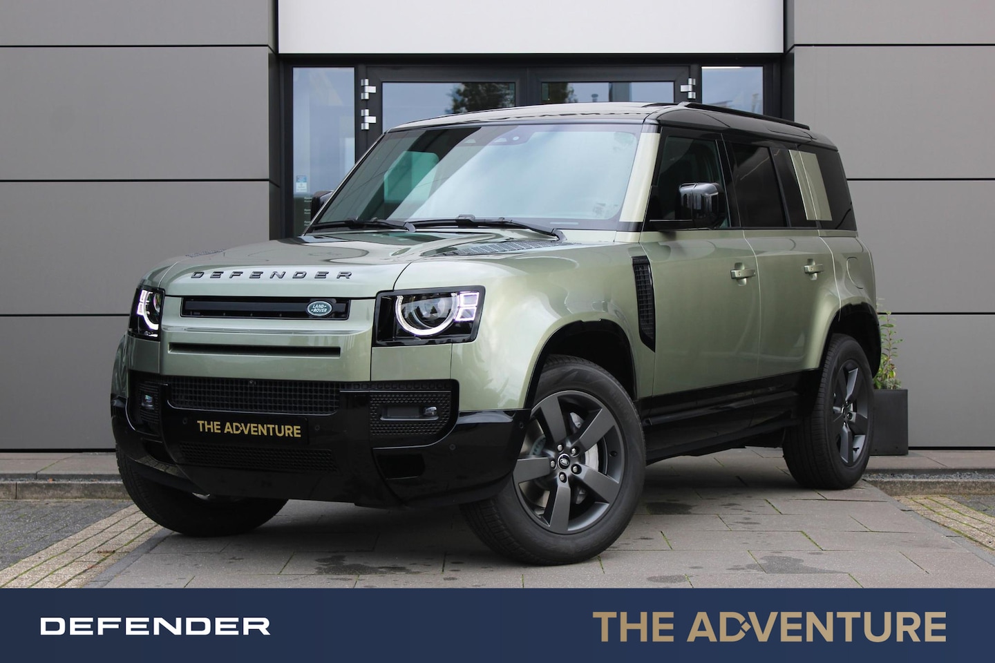 Land Rover Defender 110 - P300e 110 X-Dynamic HSE | Head-Up | Pano | Cold Climate - AutoWereld.nl