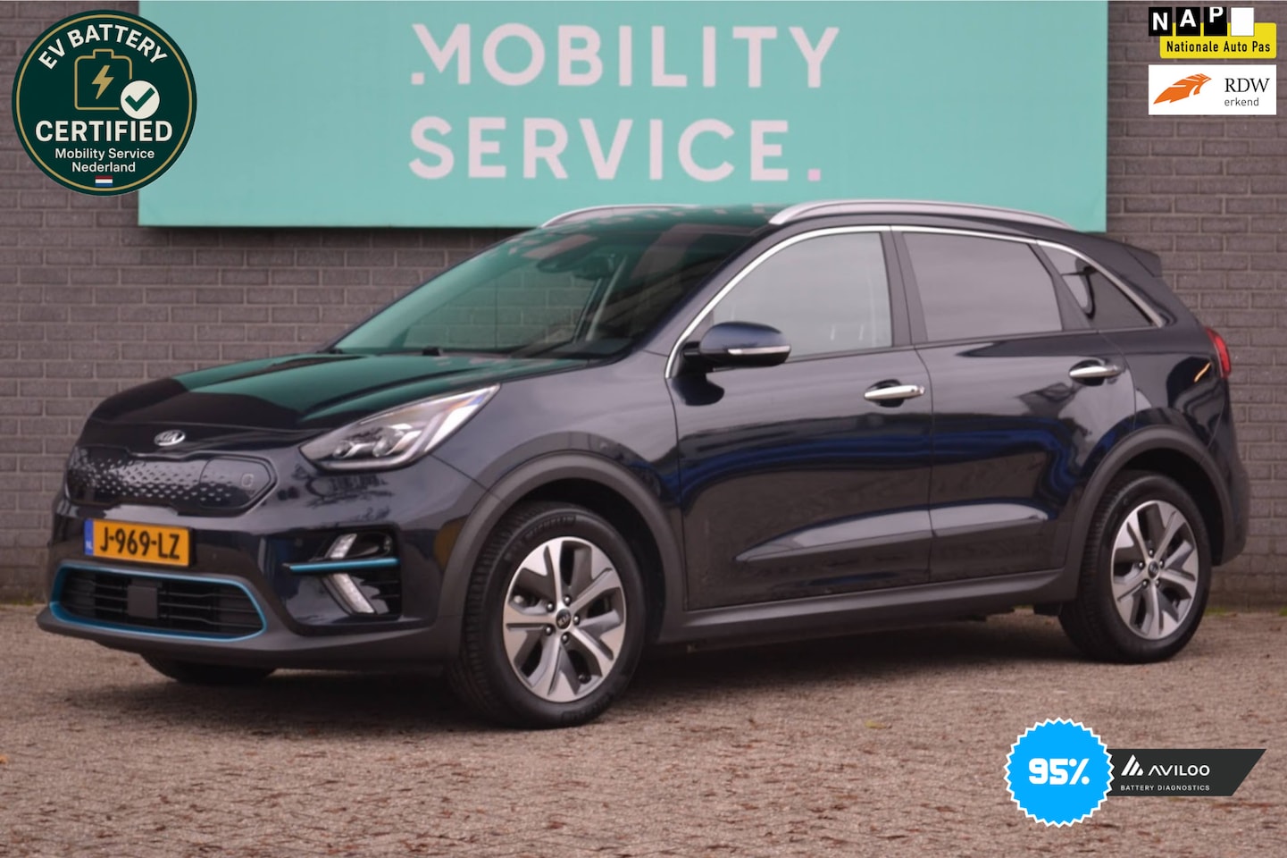 Kia e-Niro - ExecutiveLine 64 kWh SOH95% Clima ACC Leder CarPlay LaneAssist LED - AutoWereld.nl
