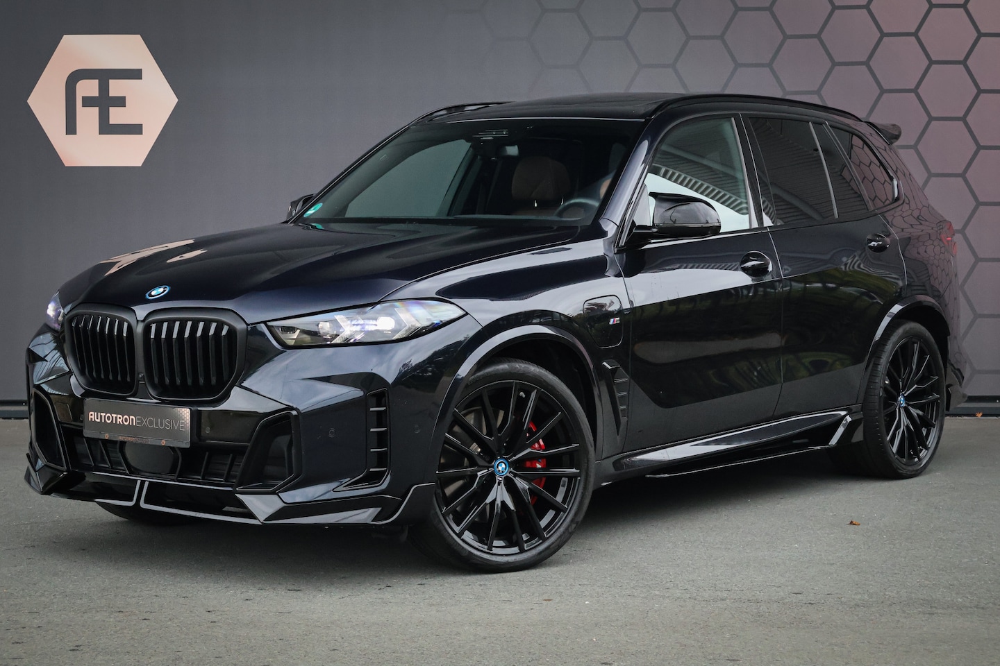 BMW X5 - xDrive50e | ADAPTIVE CRUISE | MASSAGE | STOELVERWARMING & VERKOELING | 360 CAMERA | TREKHA - AutoWereld.nl