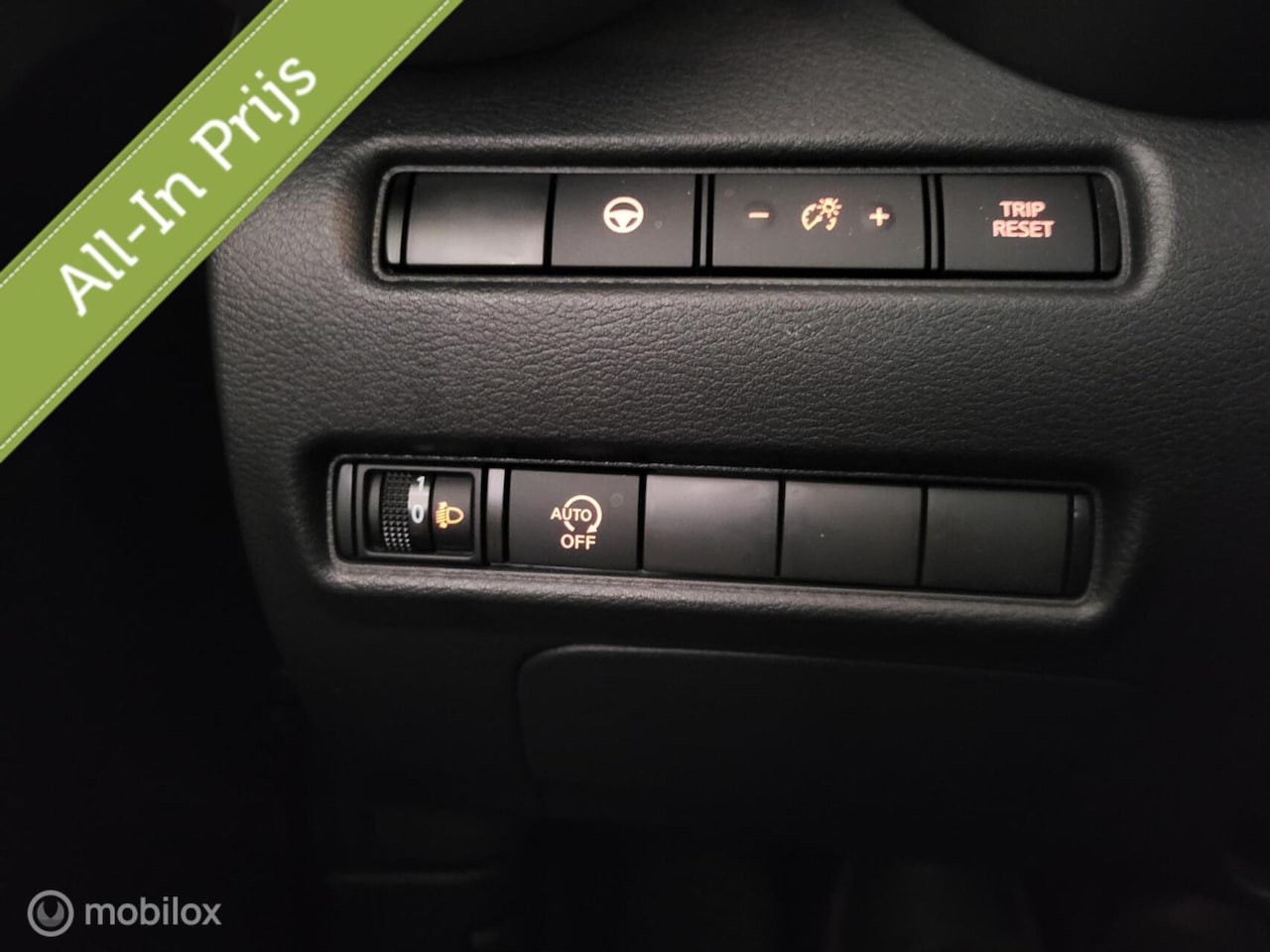 Nissan Juke - 1.0 DIG-T N-Connecta Tech-Pack *NAVI, 360, TRKHK, RIJKLAARPRIJS!*