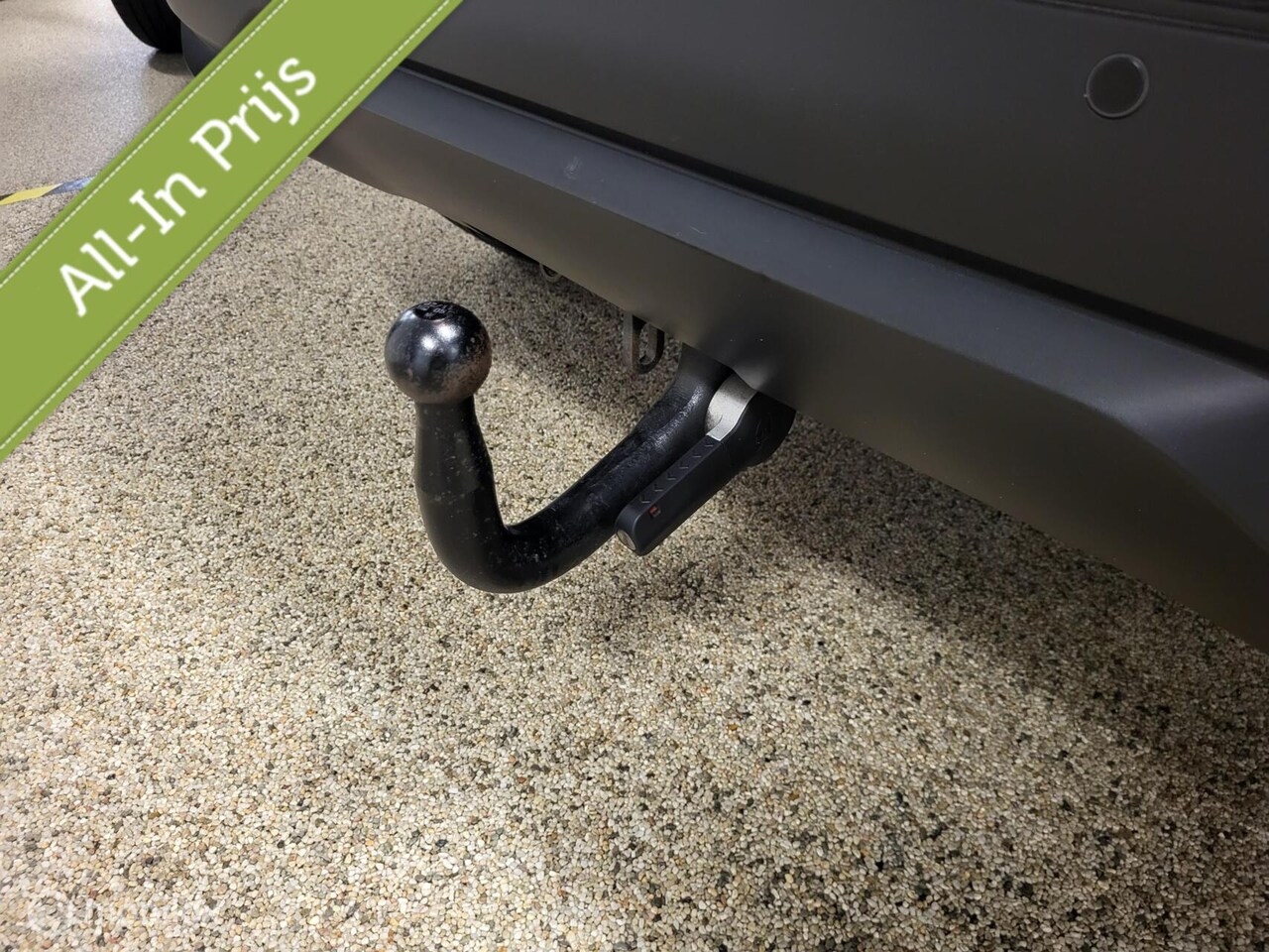 Nissan Juke - 1.0 DIG-T N-Connecta Tech-Pack *NAVI, 360, TRKHK, RIJKLAARPRIJS!*