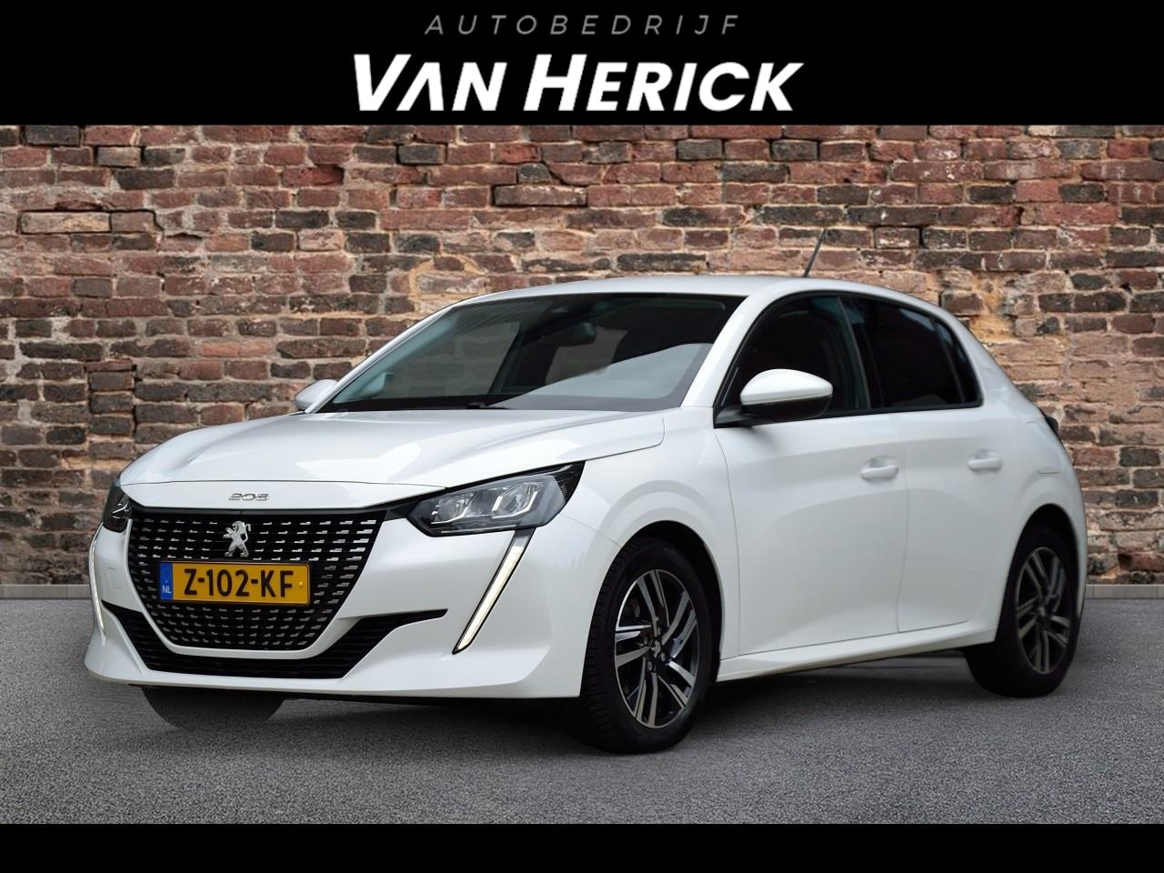 Peugeot 208 - 1.2 PureTech Allure Pack | LM Velgen | Carplay | Nette staat - AutoWereld.nl