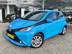 Toyota Aygo - 1.0 VVT-i x-joy | DAB | Navi | Achteruitrijcamera | Lichtmetaal