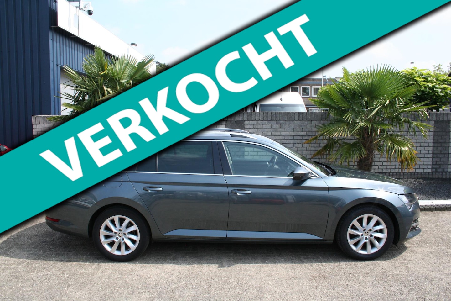 Skoda Superb Combi - 1.4 TSI iV Business Edition Plus 1.4 TSI iV Business Edition Plus hybride - AutoWereld.nl
