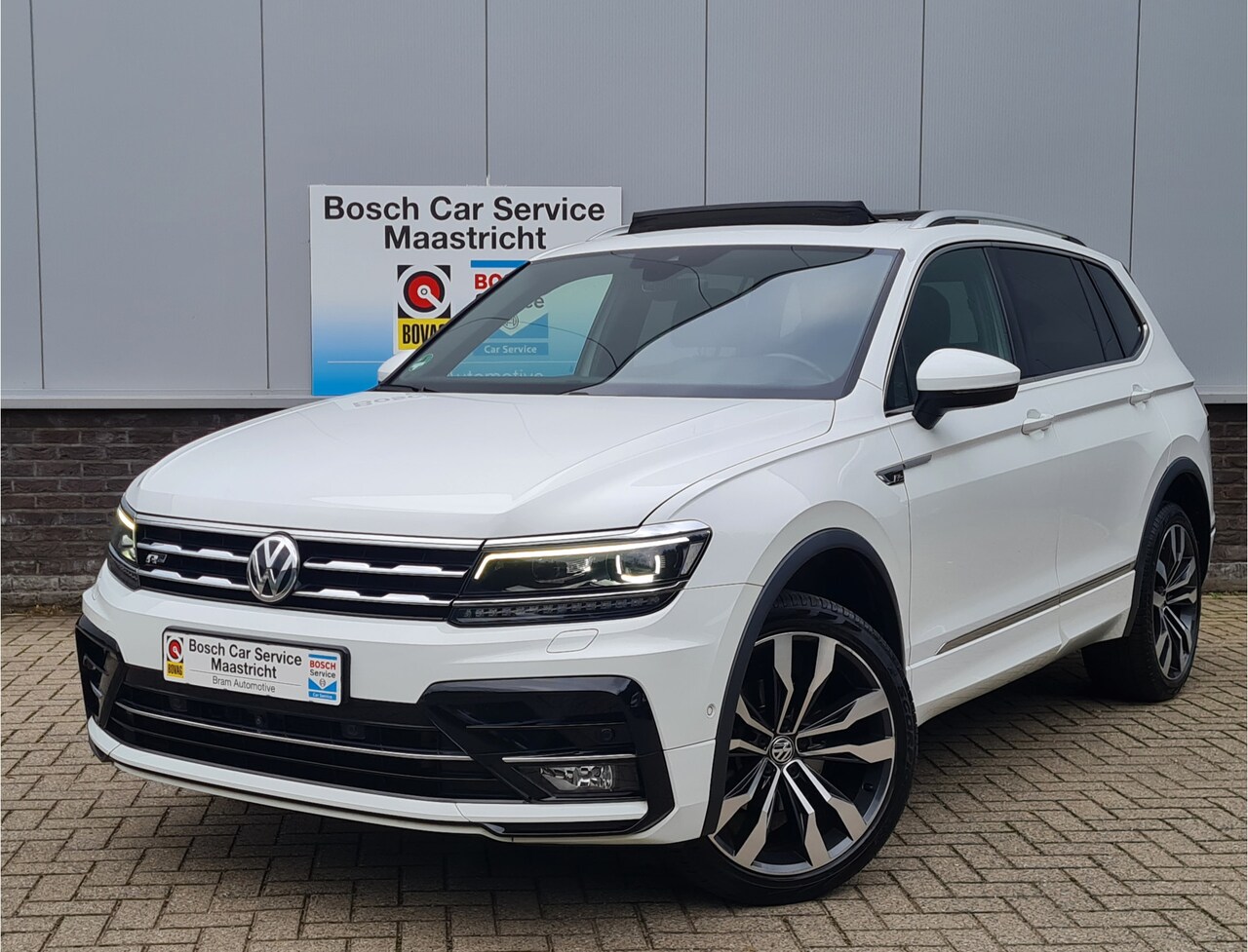 Volkswagen Tiguan Allspace - 1.5 TSI R-Line 7zits | 1Ste Eigenaar | Pano | 360 Camera | Leer | Navi | Xenon\Led | Deale - AutoWereld.nl