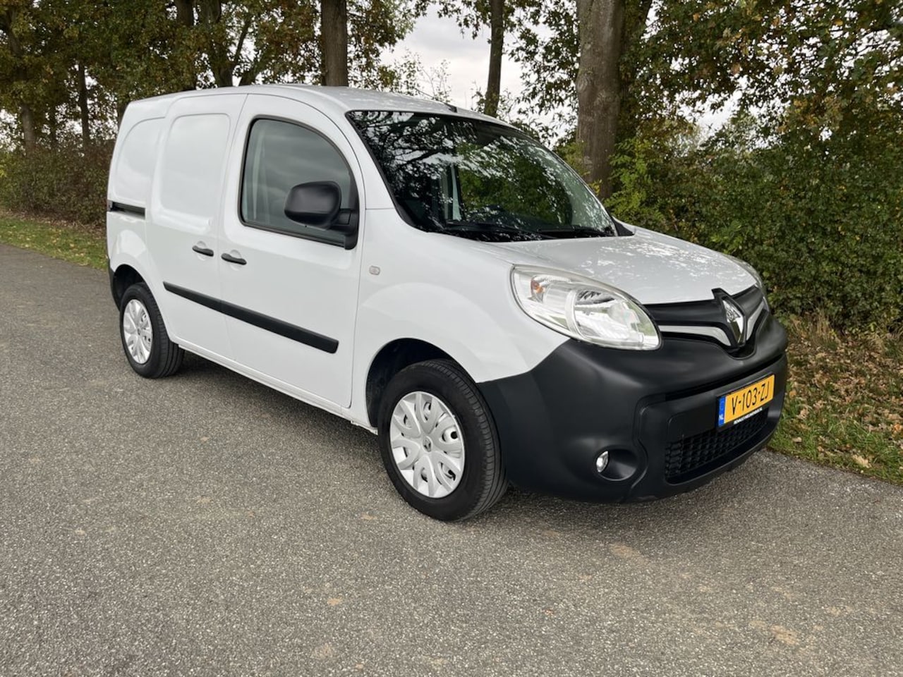 Renault Kangoo - 1.5 dCi 90pk E6 Comfort BPM Vrij! Lease €129 p/m, Airco, PDC, Volledig onderhoudshistorie - AutoWereld.nl