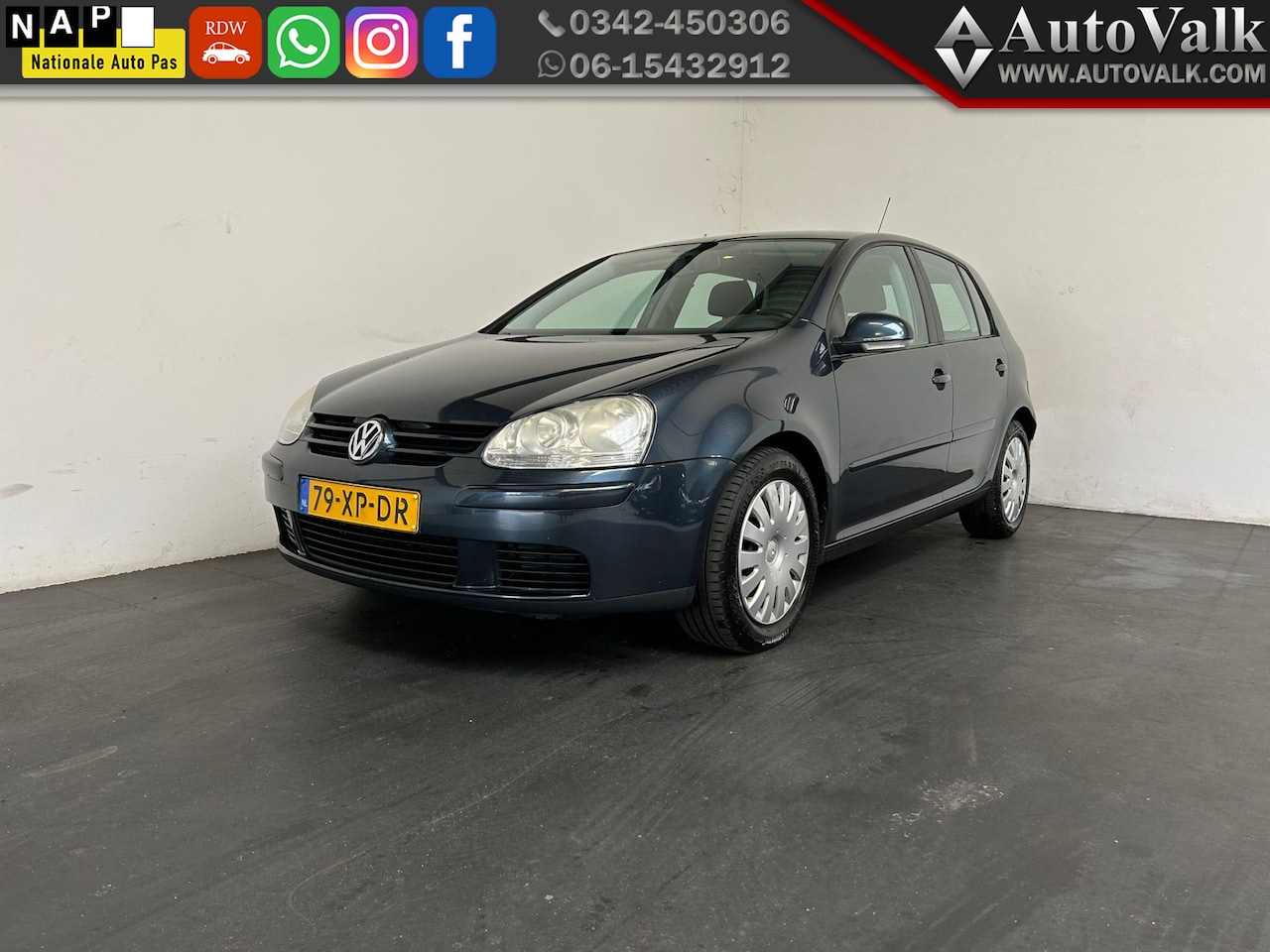 Volkswagen Golf - 1.6 FSI Optive 4. Automaat! - AutoWereld.nl