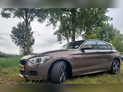 BMW 1-serie - 120d Business Sport netjes