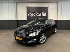 Volvo V60 - 2.4 D6 AWD Plug-In Hybrid Summum Leder/Navi/Camera