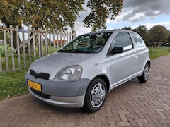 Toyota Yaris - 1.0-16V VVT-i Terra