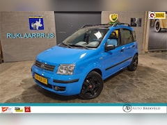 Fiat Panda - 1.2 Class 60PK | Rijklaarprijs | Schuif/pano-dak | Elektrisch pakket | LMV | NAP