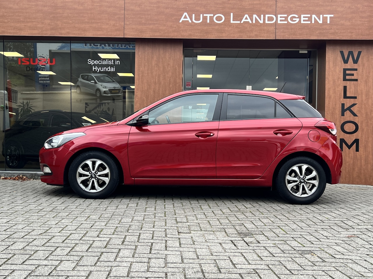 Hyundai i20 - 1.2 HP i-Motion Premium | Stuur/Stoelverw. | Radio | Airco - AutoWereld.nl