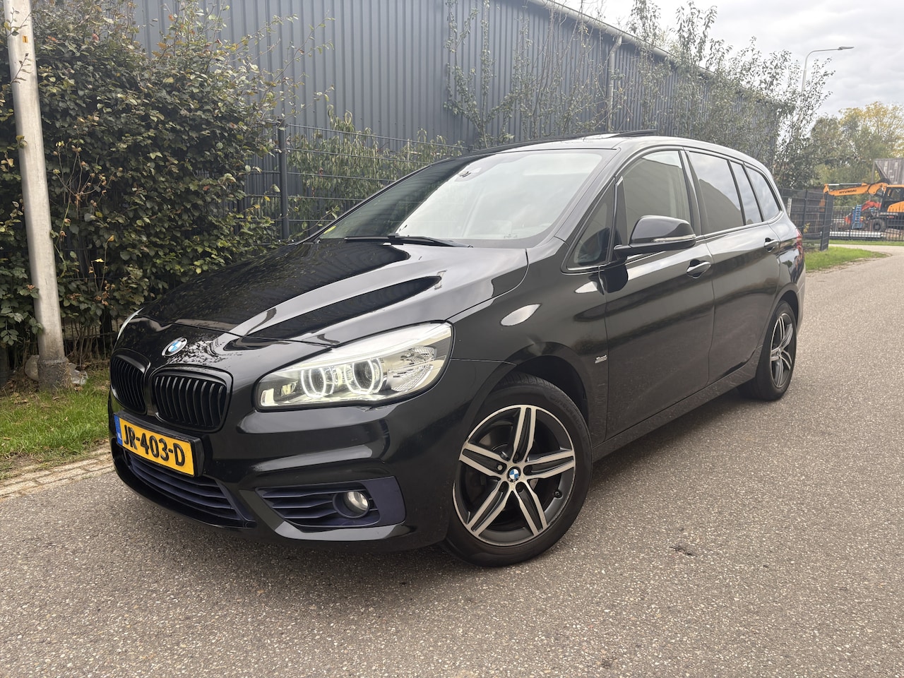 BMW 2-serie Gran Tourer - 216d Centennial High Executive / AUTOMAAT / LEER / PANORAMADAK - AutoWereld.nl