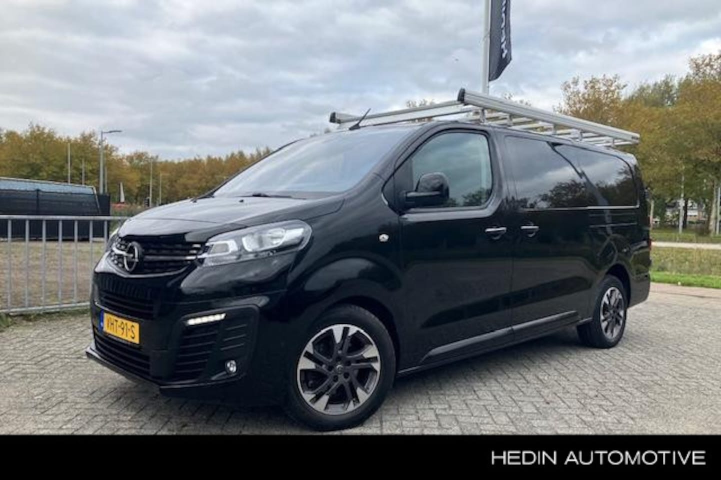 Opel Vivaro - Dubbel Cabine 2.0 CDTI 122PK L3H1 DC Innovation Automaat - AutoWereld.nl