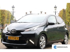 Toyota Aygo - 1.0 VVT-i x-joy | NL-AUTO | 1 EIGENAAR | TREKHAAK | DEALER OH | LED | HALF LEDER | NAVI |