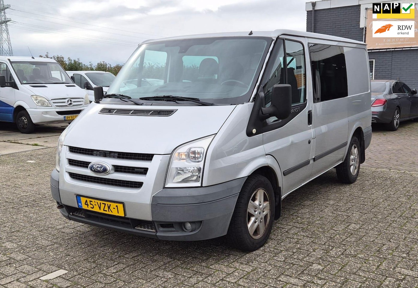 Ford Transit - 260S 2.2 TDCI SHD DC 260S 2.2 TDCI SHD DC AIRCO - AutoWereld.nl