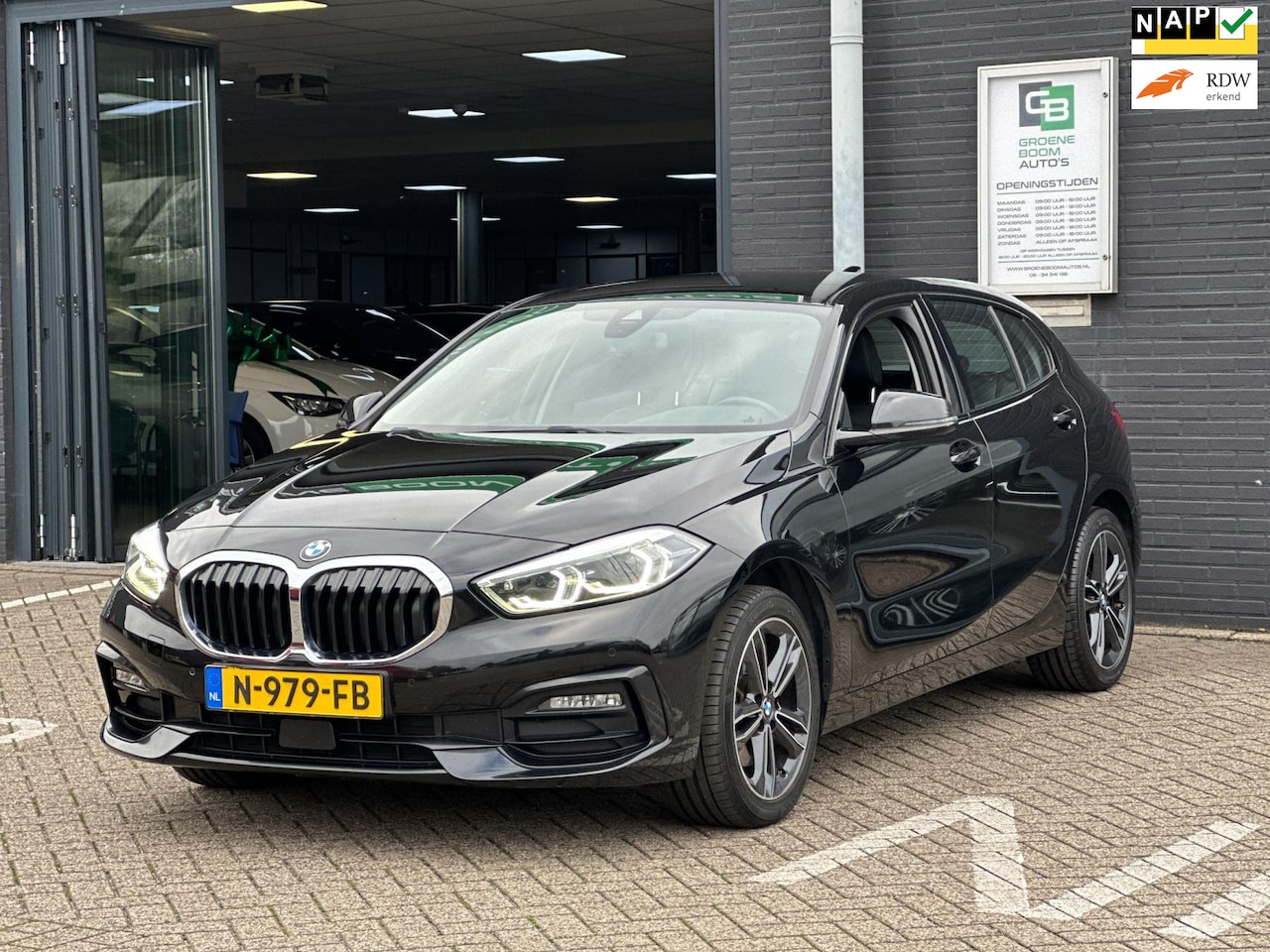 BMW 1-serie - 118i Business Edition Plus/CAMERA/APP-CONNECT/LEDER/NL-AUTO NAP!! - AutoWereld.nl