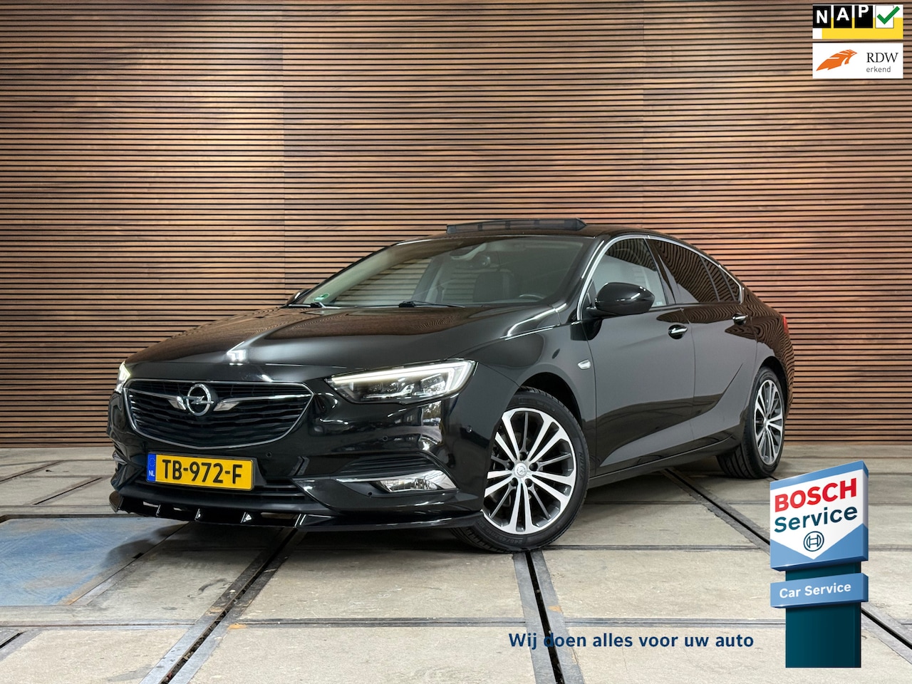 Opel Insignia Grand Sport - 1.5 Turbo Innovation+ OPC-Line | Schuif/kanteldak | Leder | Trekhaak | HUD | 18' inch - AutoWereld.nl